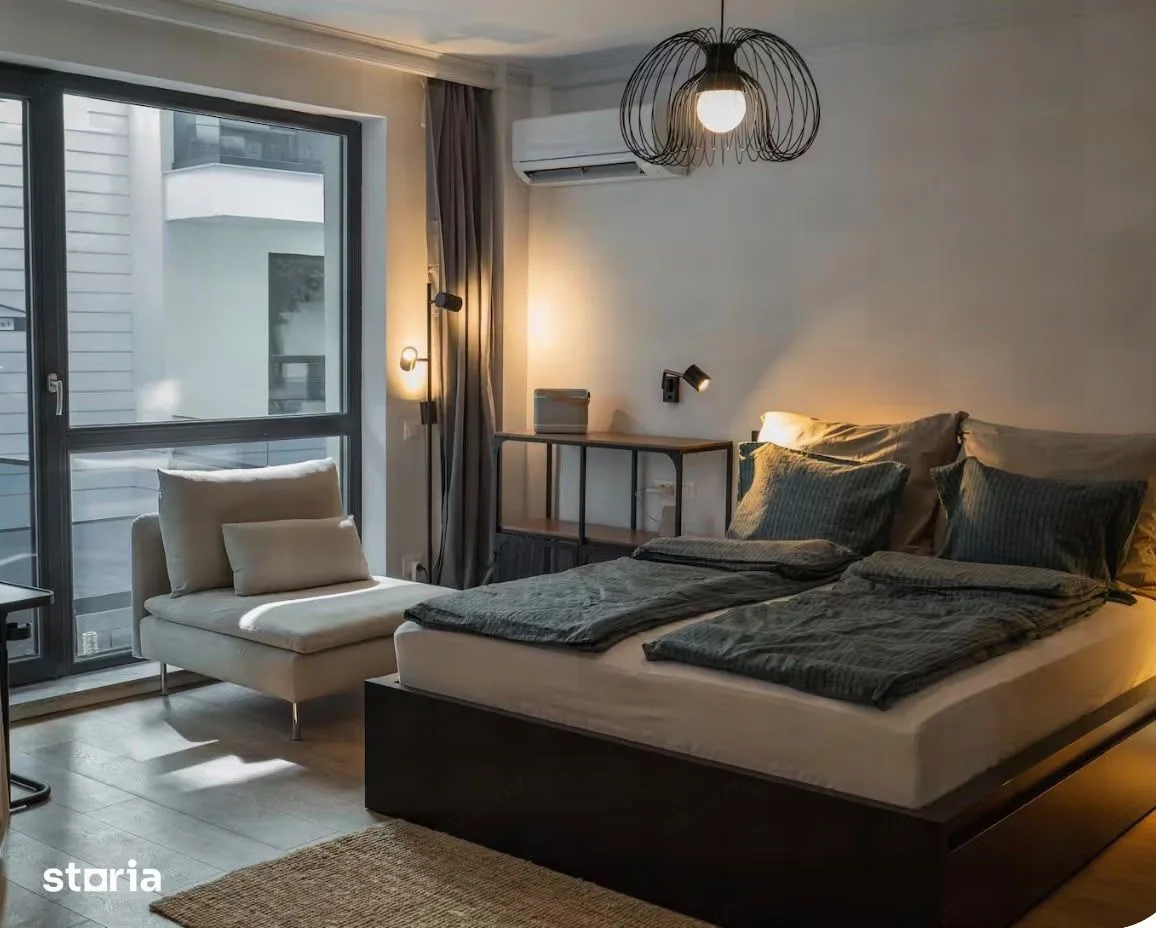 carousel-thumb-1