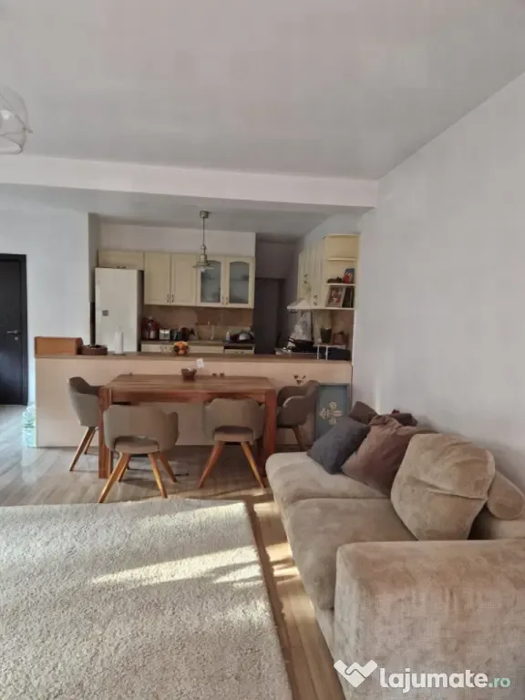 carousel-thumb-0