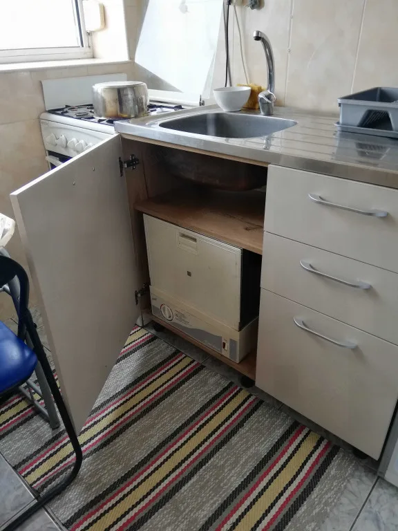 carousel-thumb-0