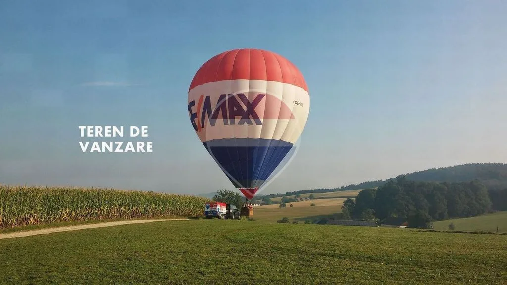 carousel-thumb-0