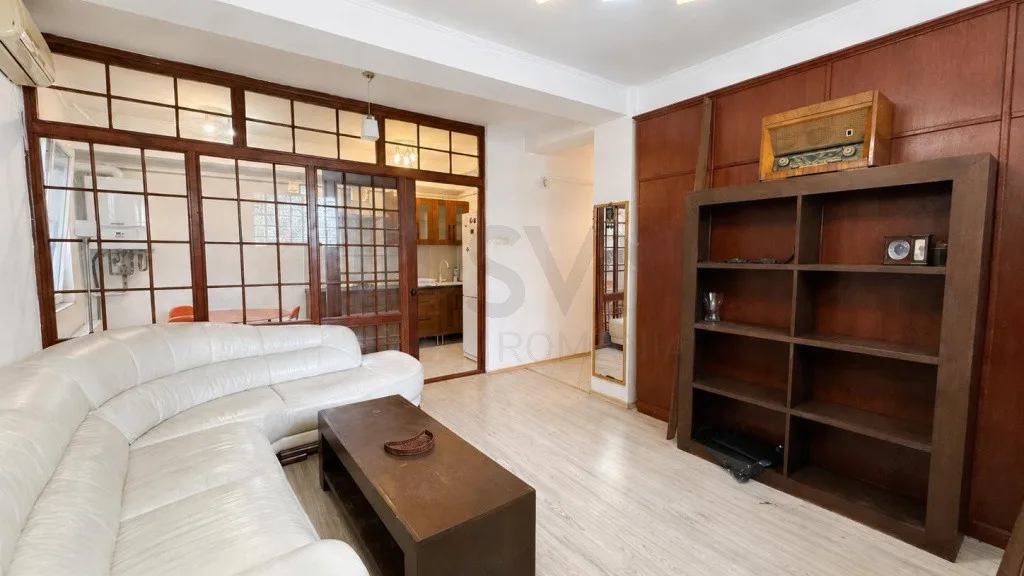 carousel-thumb-1
